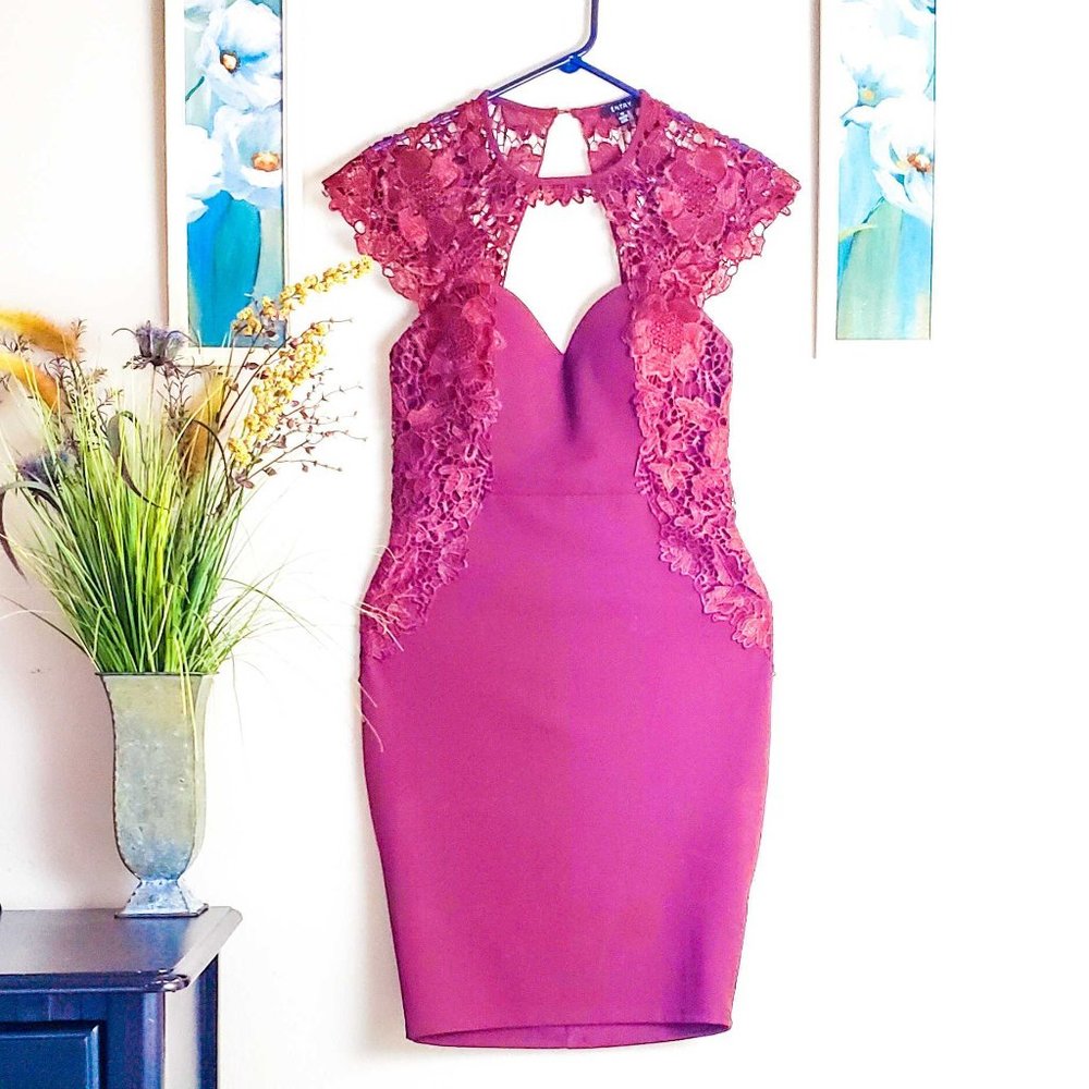 Maroon Knee Length Dress, Medium